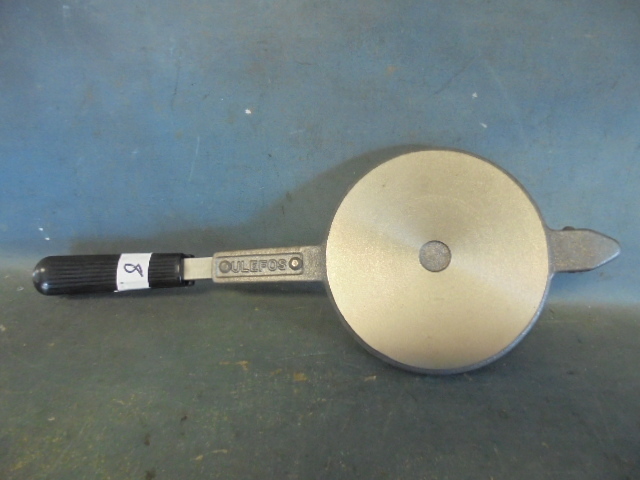 lot 8 image: Ulfos Krumkaka Iron