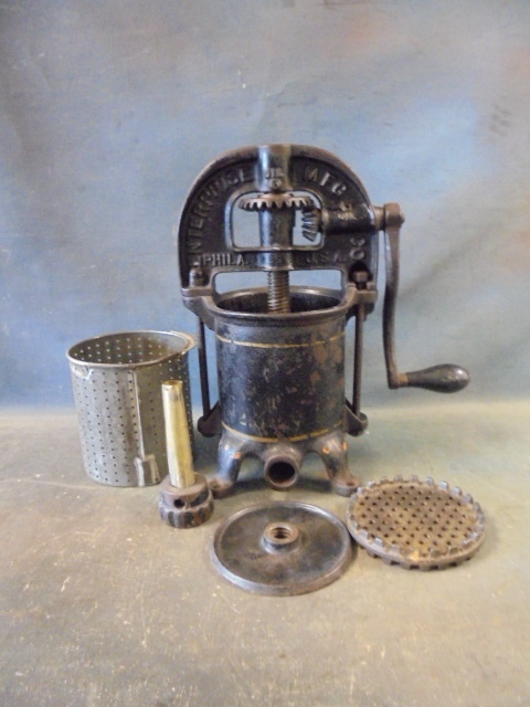 cast iron sausage press