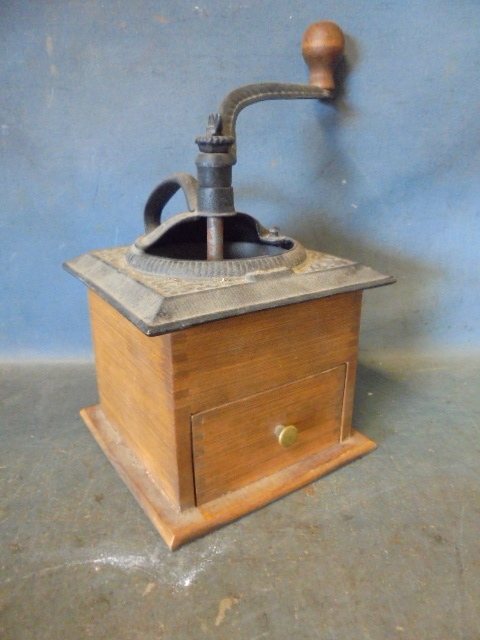 lot 54 image: Coffee Grinder