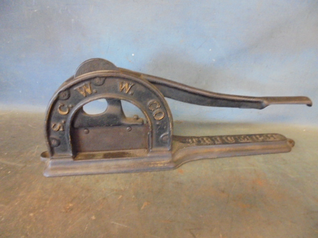 lot 121 image: Cast Iron Plug Tobacco Cutter