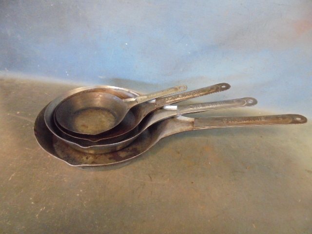 lot 126 image: Cold Handle Fry Pans