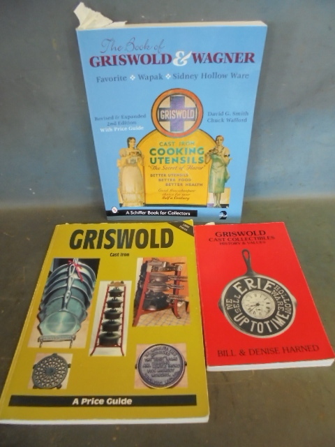 lot 139 image: Griswold and Wagnerware Collectors Books