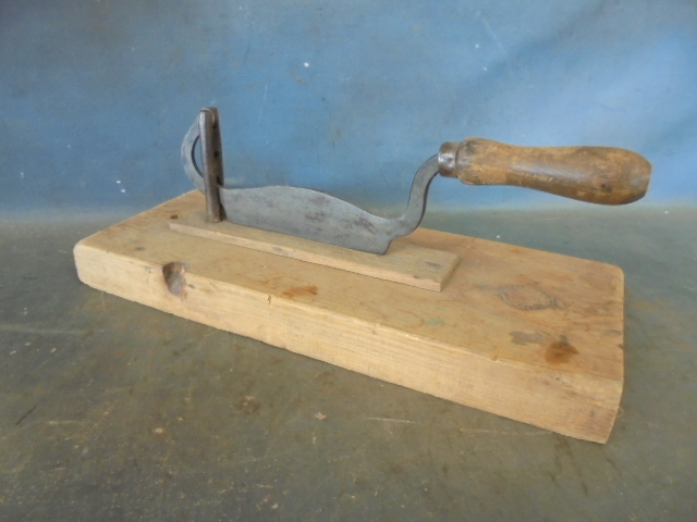 lot 151 image: Plug Tobacco Cutter