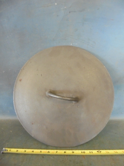 lot 166 image: Cast Iron Lid