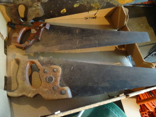 lot 6 image: Misc hand saws...
