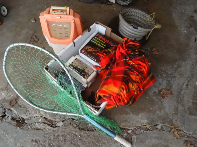 lot 39 image: Misc fishing supplies...
