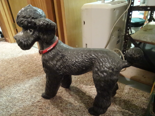 lot 100 image: Black poodle creamic statue. 20 ta...