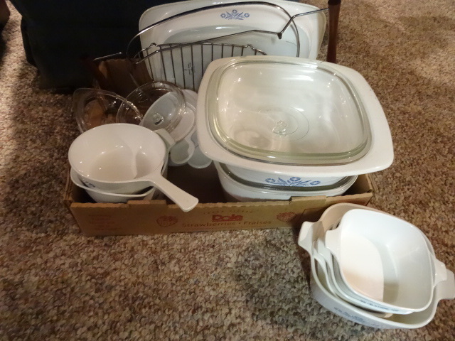 lot 102 image: Large lot of blue corning wear...