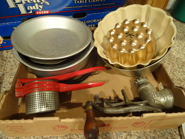 lot 103 image: Vintage meat grinder. Potato masher...