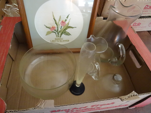 lot 172 image: Clear misc glass. Etched. Matching ...