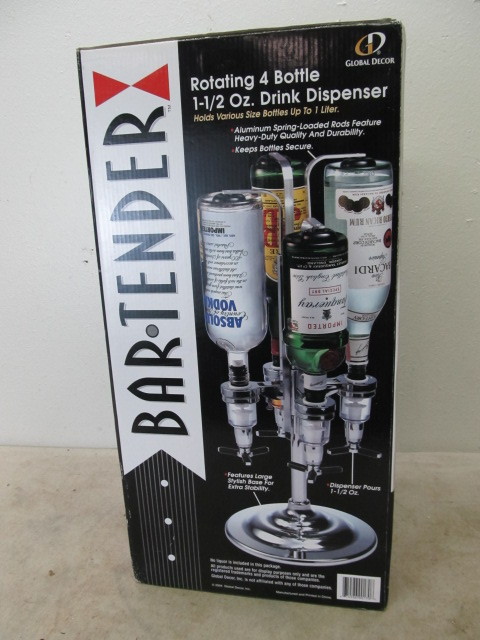 lot 15 image: NEW Rotating Bar-Tender Drink Dispenser