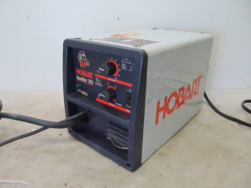 lot 23 image: HOBART 125 Handler Welder