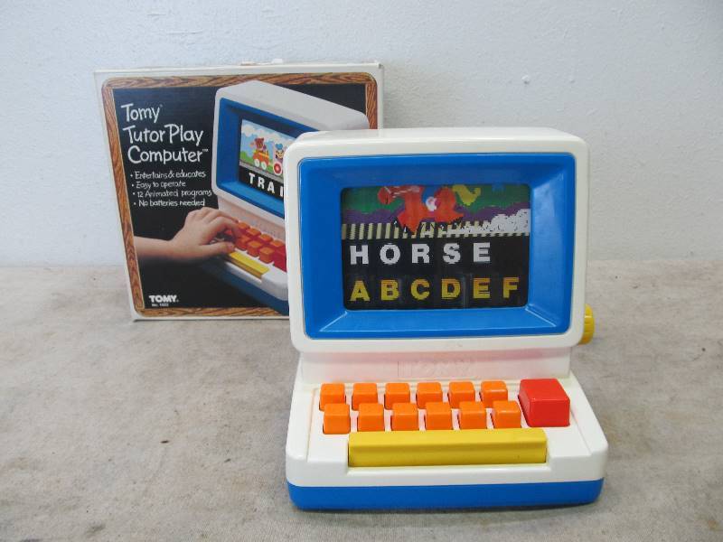 lot 34 image: Vintage TOMY Tutor Toy Play Computer wBox