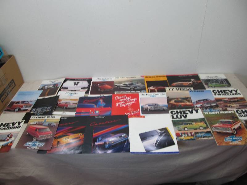 lot 45 image: Lot of Vintage CHEVROLET Auto Brochures