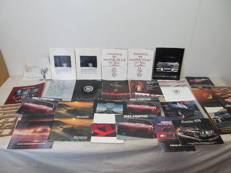 lot 48 image: Lot of Vintage Cadillac & Pontiac Auto Brochures