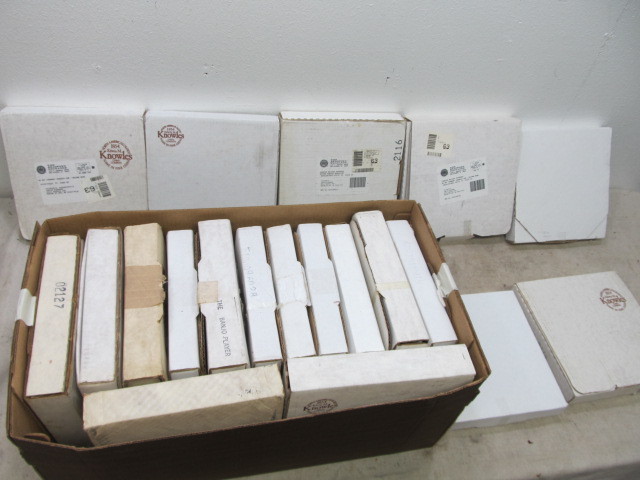 lot 186 image: Large Lot of Norman Rockwell Collector Plates