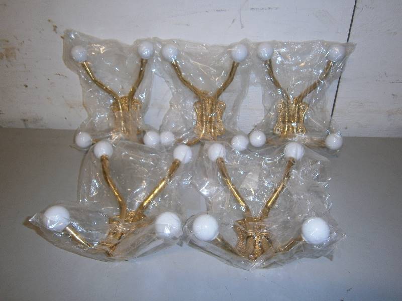 lot 153 image: 5 New Deluxe Coat Hooks  