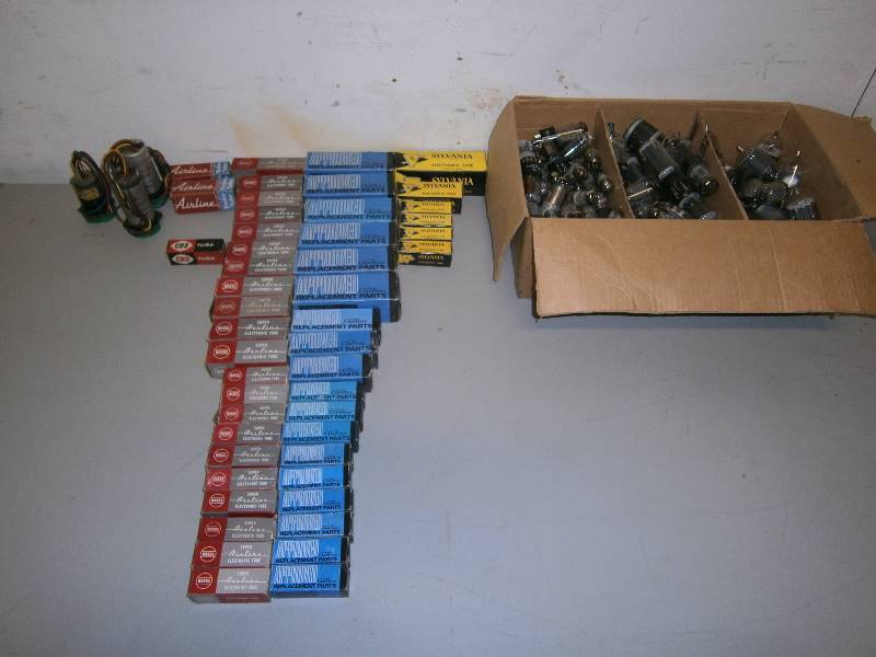 lot 161 image: Lot of Electron Radio Tubes Mostly Wards Airline
