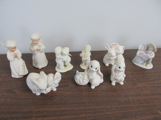 lot 208 image: Lot of Figurines incl Snowbabies