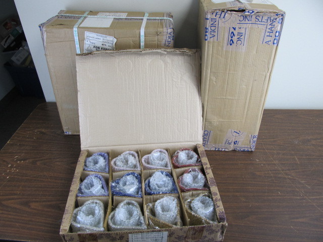 lot 214 image: Approx 60 Brand New Beaded Glass Heart Shaped & Other Holders