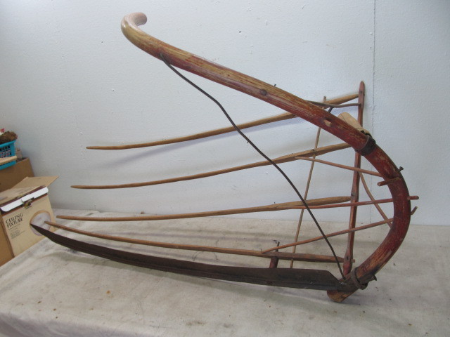 lot 4 image: Early Antique Primitive Forked Grain Cradle