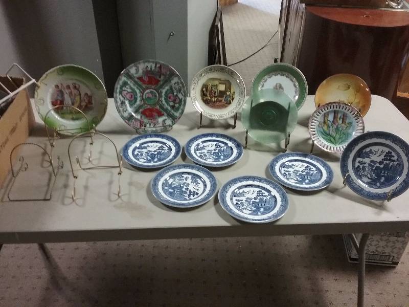 Lot - Collectible Plates and Holders