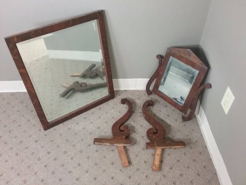 Lot - Vintage Dresser Top Mirrors