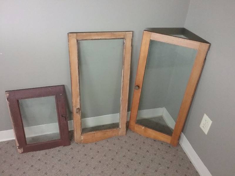 Lot - Vintage Doors