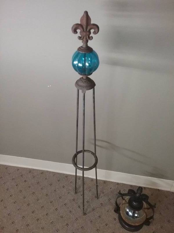 Lot - Metal Garden Trellis wGazing Ball (45) & Hanging Lantern