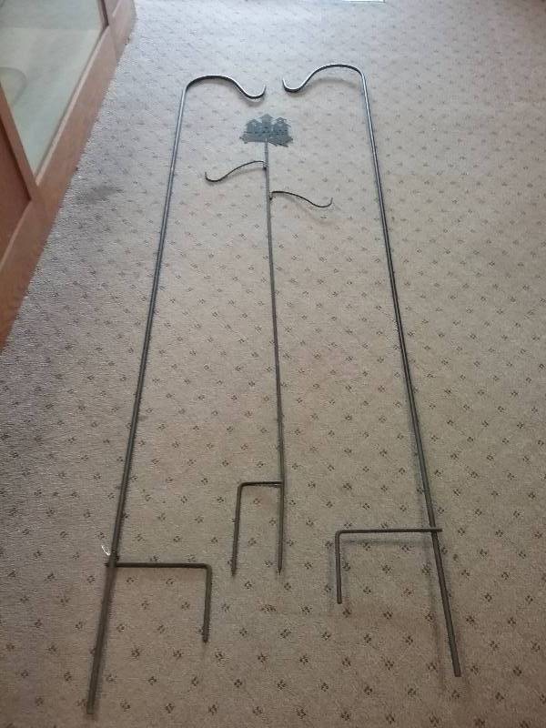 Lot - Shepherd Hooks, 83 & 64