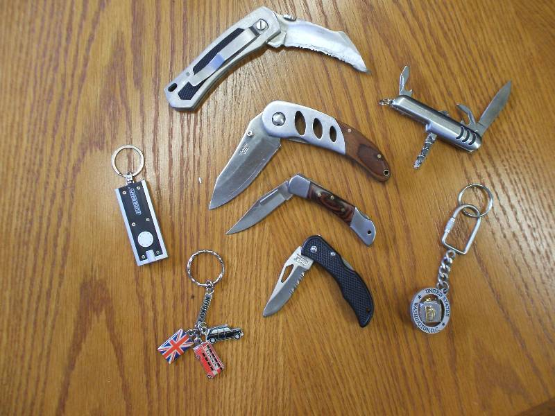 POCKET KNIVES AND KEY CHAINS