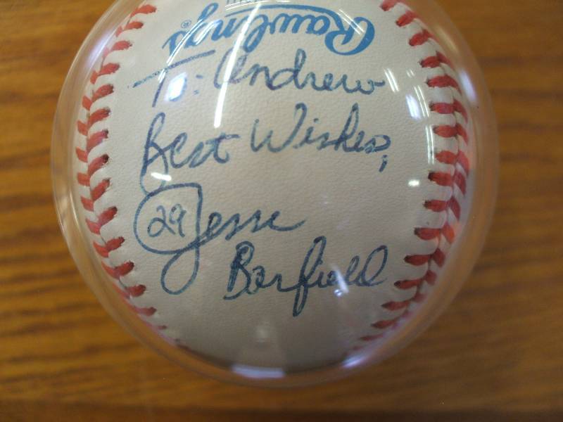 JESSE BARFIELD AUTOGRAPHED BASEBALL