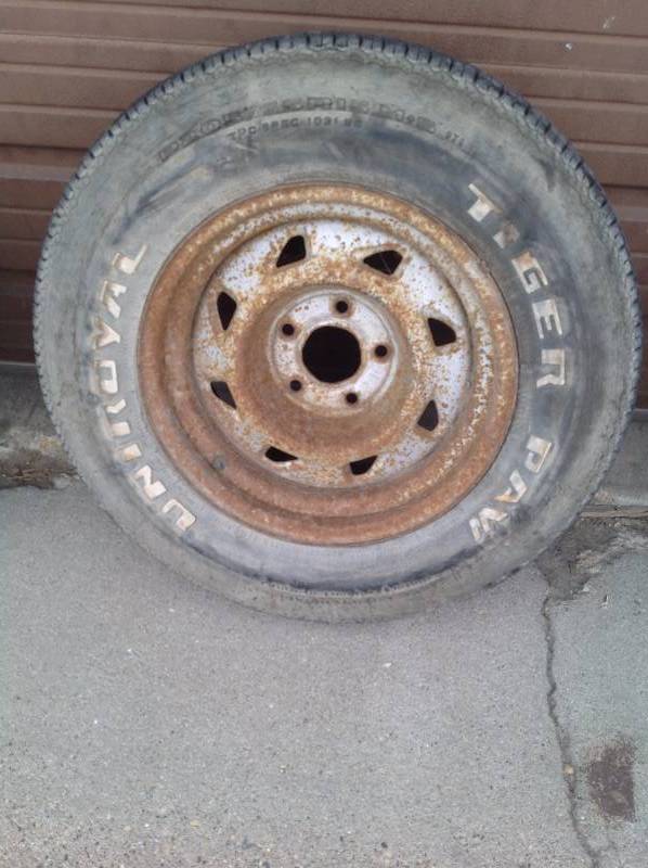 Rim wTire  205-75R15