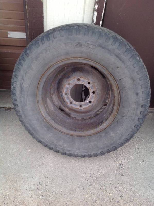 Rim wTire  245-75R16