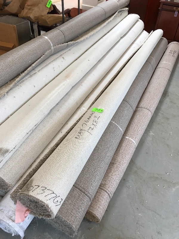 PARTIAL ROLL OF CARPET