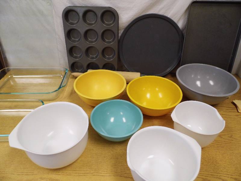 Baking Pans - Bowls