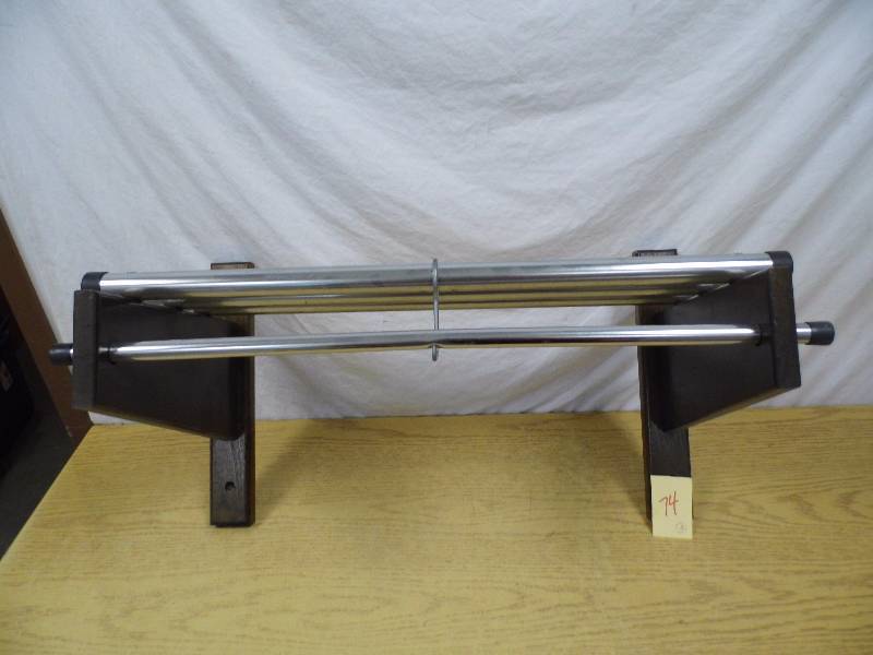 2 Short Coat Racks