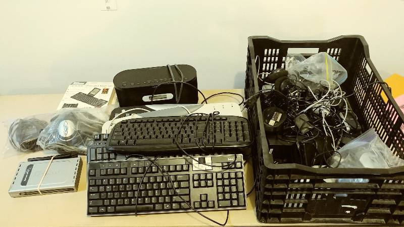 Miscellaneous Computer Peripherals ft. Sony Speakers