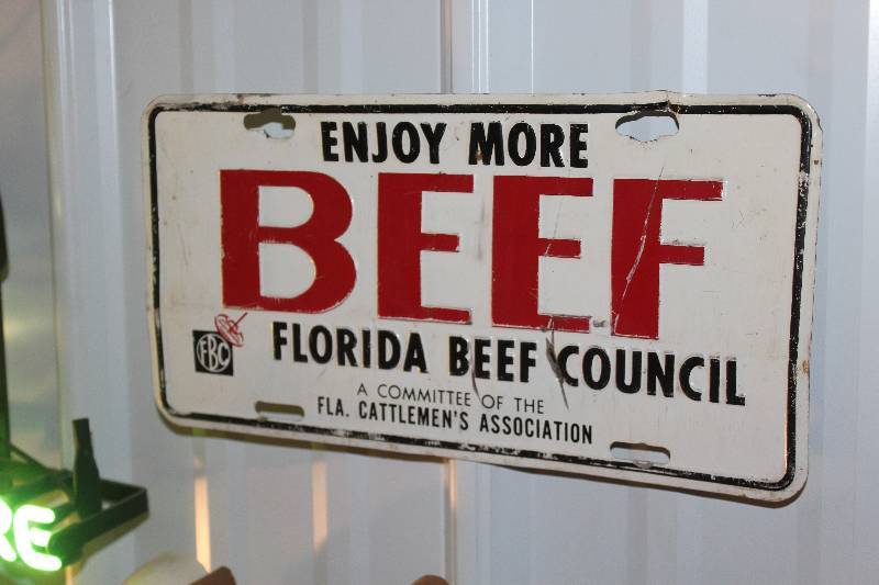 lot 231 image: Florida Beef Coucil Enjoy More Beef Sign