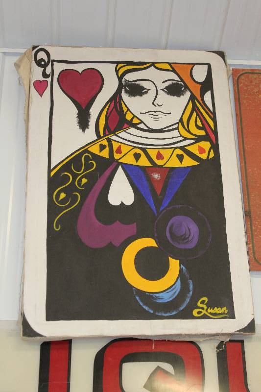 lot 13 image: Queen of Hearts Playing Card Sign