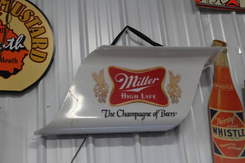 lot 48 image: Miller High Life Beer Wall Light