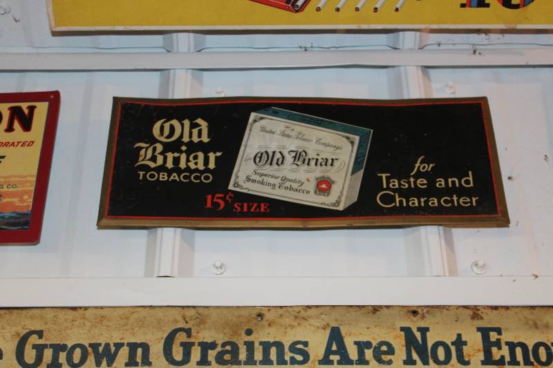 lot 195 image: Old Briar Tobacco Sign