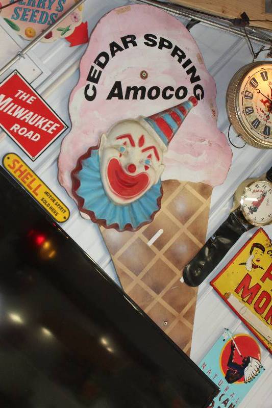 lot 277 image: Cedar Springs Amoco Particle Board Sign