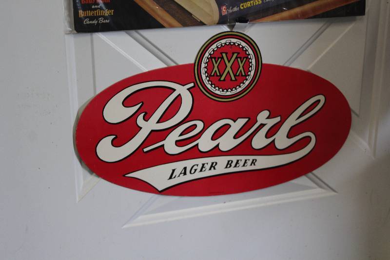 lot 298 image: Pearl Lager Beer Chipboard Sign
