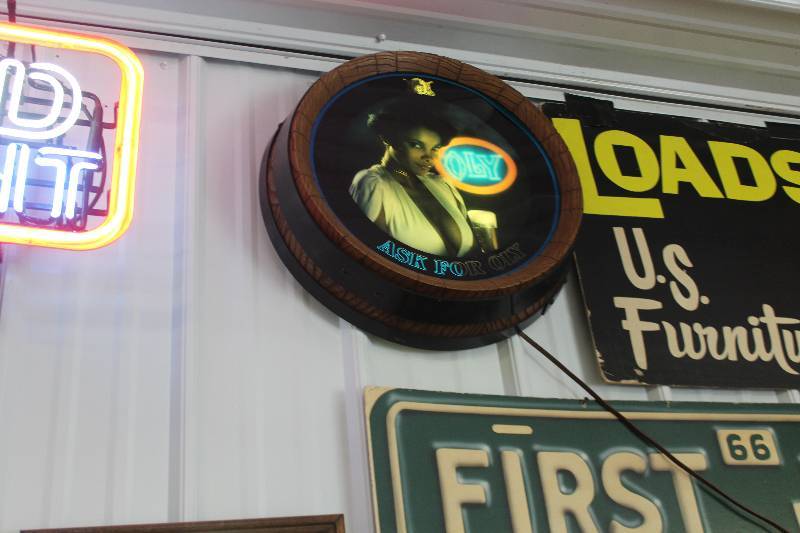 lot 312 image: Olympia Beer Lighted Wall Decoration
