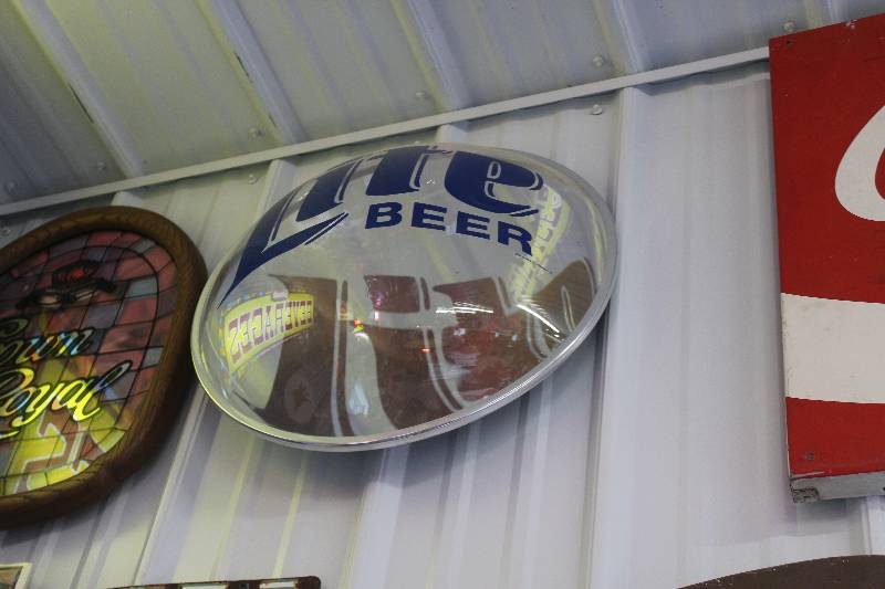 lot 328 image: Miller Lite Beer Wall Decoration