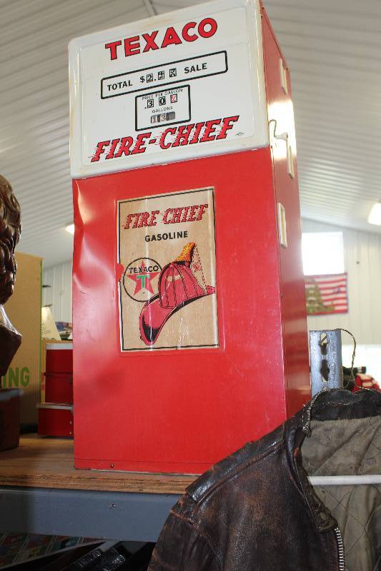 lot 357 image: Texaco Fire Chief Gasoline Pump Bookcase