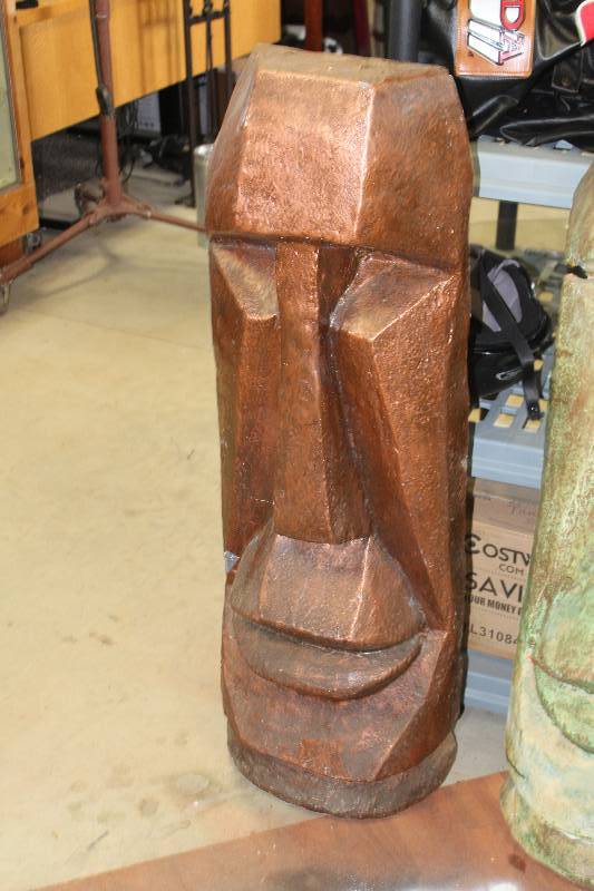 lot 365 image: Tiki Mask