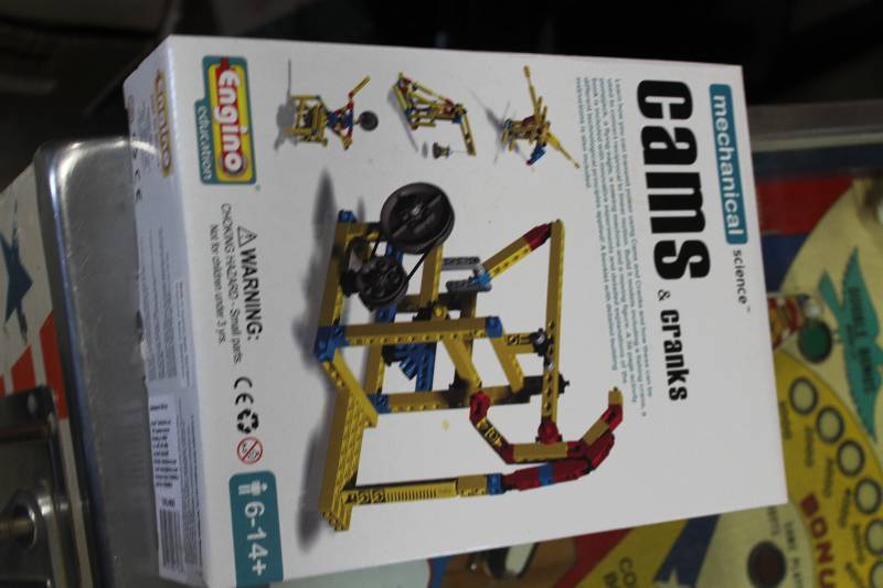 lot 409 image: Mechanical Science Cams & Cranks Set