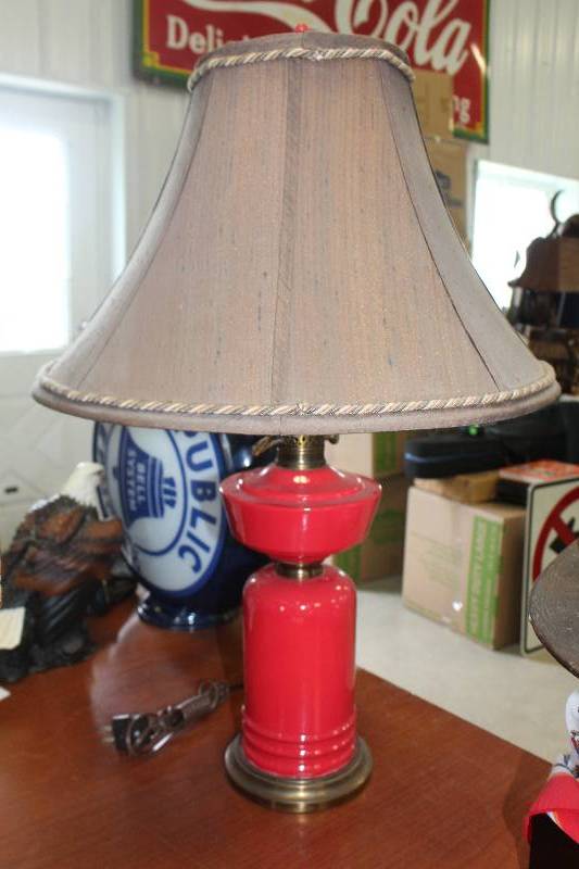 lot 378 image: Bell System Public Telephone Table Lamp